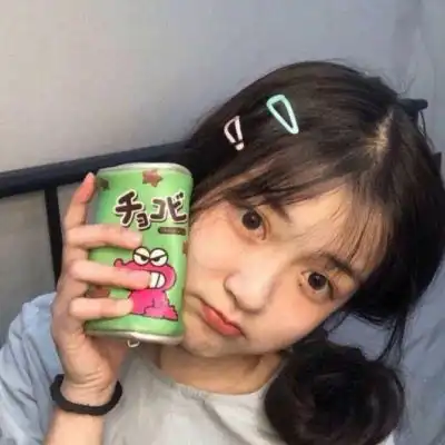 含鹿的女生头像厌世