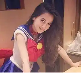 最近美少女战士火了,躲过了杨幂,扛过了baby,却败给关晓彤