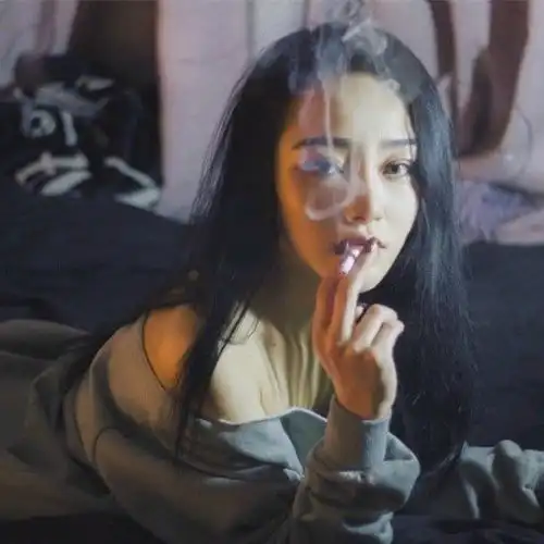 从相遇到离开我欠自己良多不欠你分毫

