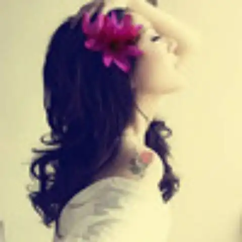 好看的头像女生简单干净