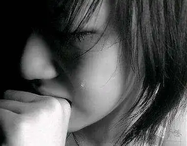 婆婆过生日老公买蛋糕庆祝,无意间看到他钱包,第二天我立马搬家