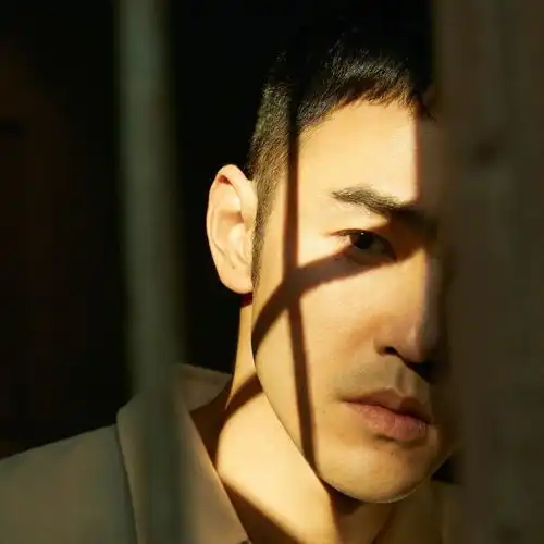 阮经天哪像38岁的人少年感十足还痞帅无敌,还是当年的少女偶像