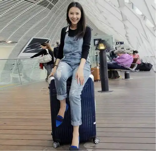 00后女生头像最新版背带