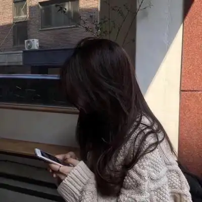 时尚气质的手机控女生头像我只qq女生头像我要个性网