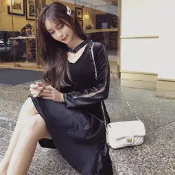 实拍金丝绒连衣裙女2019春装新款气质名媛夜场性感显瘦打底赫本小黑裙女
