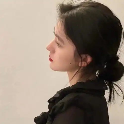 可爱少女头像真人图片蓝