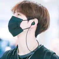 个性男生戴口罩侧脸帅气头像狭路相逢勇者胜温柔只给意中人图片浏览