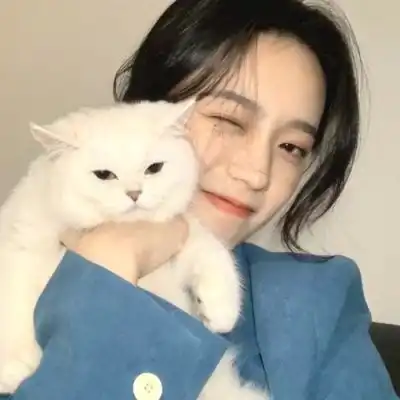 夸男生的彩虹屁文案