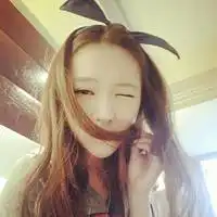 女生喝酒霸气拽头像善良的人总离幸福很近