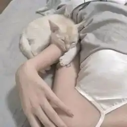 女生月经期间,身上总有一股腥味,多半有3种习惯