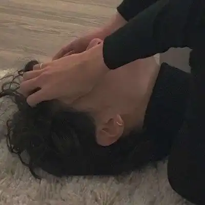 女生头像成熟唯美头像图