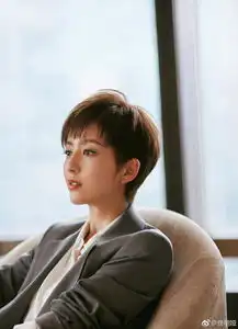 西装女装图片头像图片佟