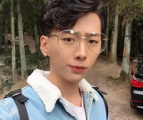 魔域官方搞事情,抖音小哥突变女装大佬网友当不成兄弟当姐妹