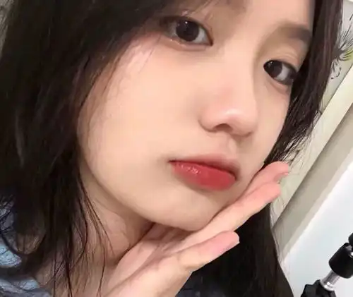 优质精选小众温柔甜美女生头像94