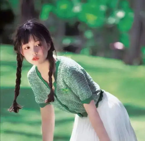 文艺复古女生头像春日礼赞夏日序章