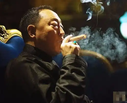 大器晚成的倪大红凭苏大强再翻红,妻子是倪萍的亲妹妹