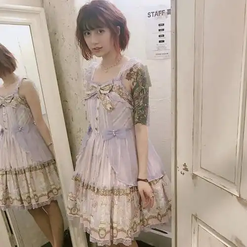 暗黑系李诞女朋友长相清纯纹身却超狂野