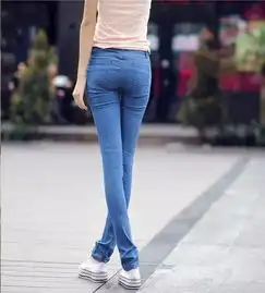 2017破洞中腰铅笔小脚显瘦牛仔女裤