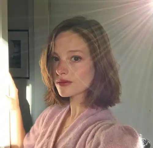 日常穿衣风格不够惊艳快来学习油画穿搭,助你成为复古小仙女