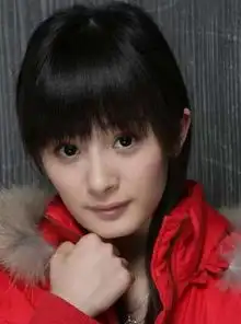 当红女星18岁照片,杨幂赵丽颖张柏芝虽美,都不如最后那个她美