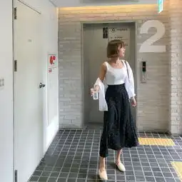 黑白波点裙子搭配图片配什么上衣复古波点也可以很少女