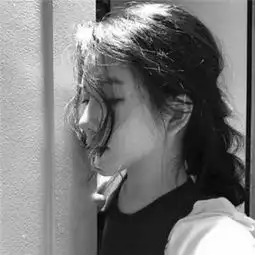 抖音很火的句子表白就像屎,拉出去自己舒服就好了