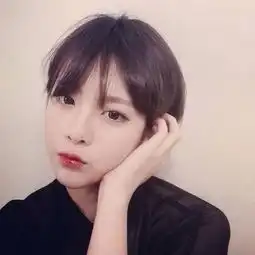 长发素颜女神小清新写真图片