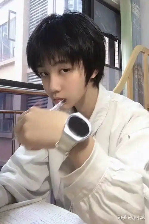 有哪些好看的女生日系短发,很有少年,少女感的短发