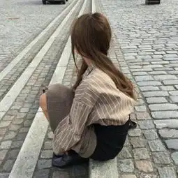 好看的头像女生简单干净