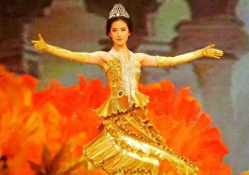 美人时光机她是中国首位迪士尼公主气质脱俗被誉为神仙姐姐
