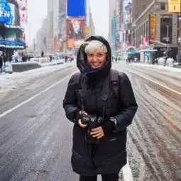 什么才是真正的美女摄影师走遍全球拍下500张面孔