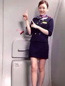 柳岩范冰冰等上演制服诱惑10大女星