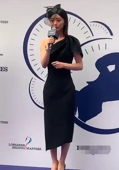 赵丽颖懒理负能量,晒健身照变金刚芭比,肌肉比马甲线女星还出色