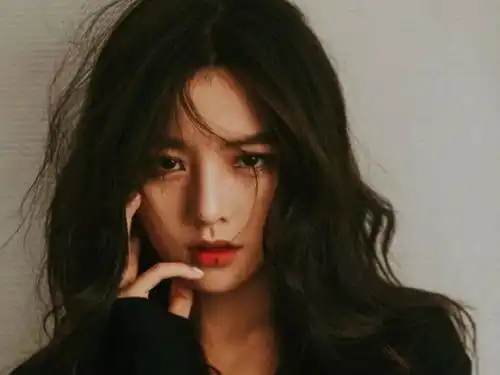 壁纸丨故事不长也不难讲