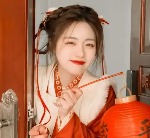 新年快乐女生头像