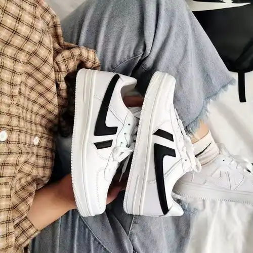 高帮鞋韩版秋季新款空军一号板鞋女ins潮鞋学生百搭休闲运动女鞋