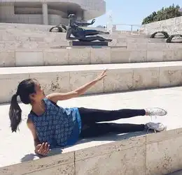 这位华裔花滑美女只有16岁,代表中国出战冬奥是她的梦想