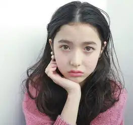 她长大后会比郑秀晶好看吗