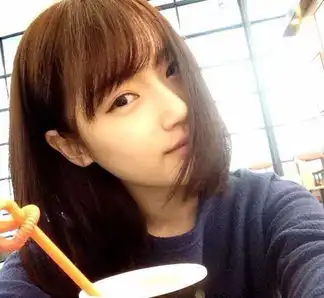 17岁软妹好激萌中国最美校服女生清纯写真集