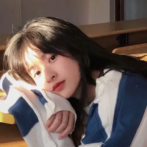qq女生头像真人云川初入梦