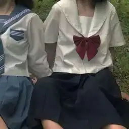 qq头像女学生穿校服大类