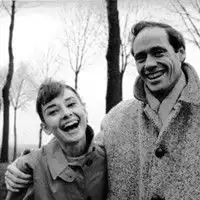 头像女的欧美风情侣头像