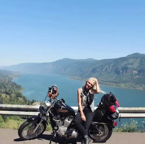 你不得不佩服这些全能型女骑士