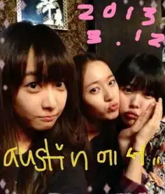 谢娜李小冉女星闺蜜合影谁更抢镜