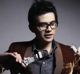 目前周杰伦资产一共多少亿