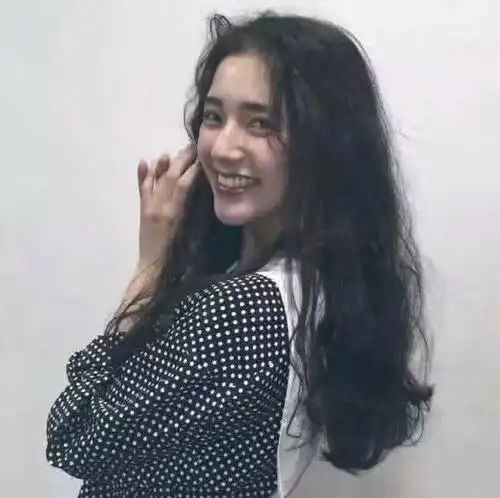 女生头像真人杂图无水印