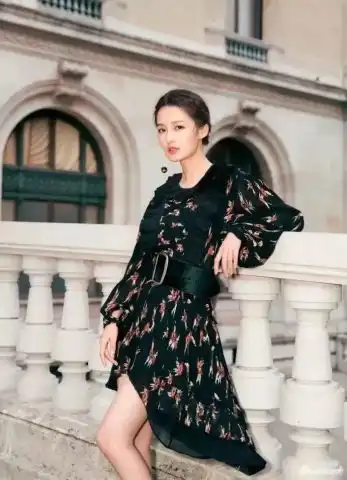 没有裙子的春天,是不完整的