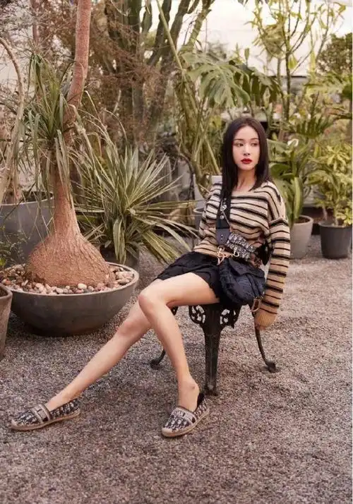 时髦精王子文,时而少女感满满,时而女人味十足