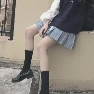 jk制服明明是女高中生的专属,为什么现在都是老阿姨在穿