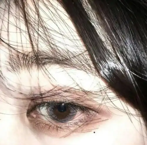 青春期女生如何让眼睛变大变美学会3妙招,开学校花都羡慕